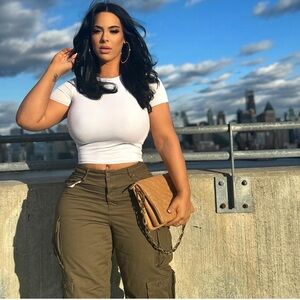 Wide leg cargo pants